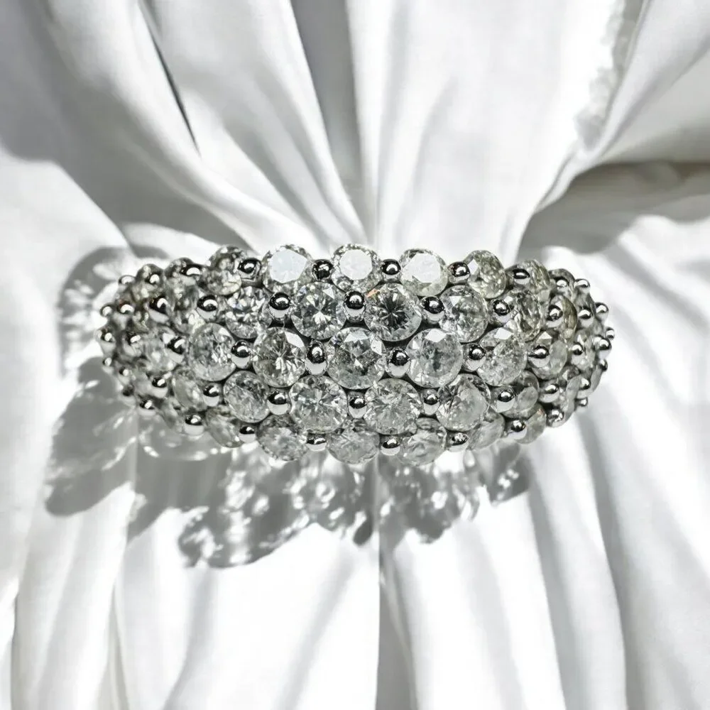 10K Gold- 1 Carat T.W. Diamond Ring -Size 7- White Gold -Cluster Pave Ring -3.1g
